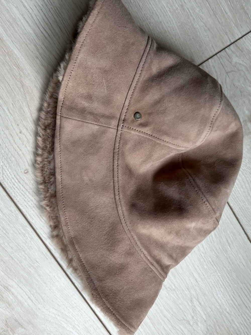 Ralph Lauren Suede Bucket Hat in Light Brown - Picture 3 of 5